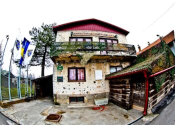 “Exploring the Sarajevo War Tunnel: A Must-Do Activity in Bosnia and Herzegovina”