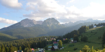 “Get Inspired: Uncover the Hidden Gem of Durmitor National Park at Auto Camp Mlinski Potok”