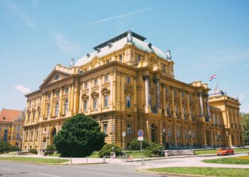 Central Croatia, Croatia — Scenic view of the Croatian National Theatre in Zagreb on a bright summer day.