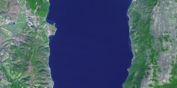 Ohrid, North Macedonia — Lake Ohrid in Ohrid, North Macedonia