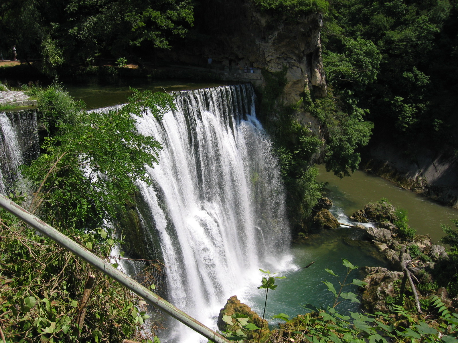 Jajce Waterfalls, Fortress and Pliva Lakes: How to Plan a Rewarding Visit