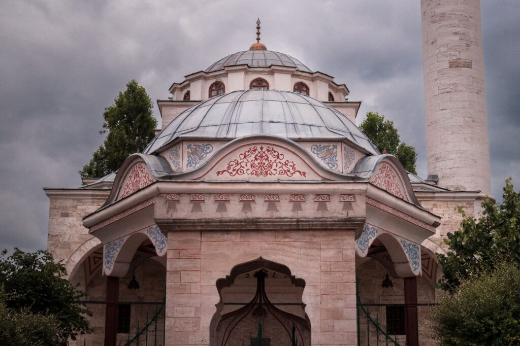 Vrnjačka Banja, Serbia — A stunning view of a historic mosque in Banja Luka, Bosnia and Herzegovina, showcasing its intricate design.